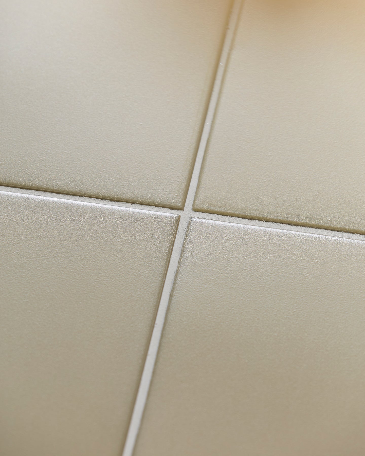 Sanderson - Plain Ochre Porcelain