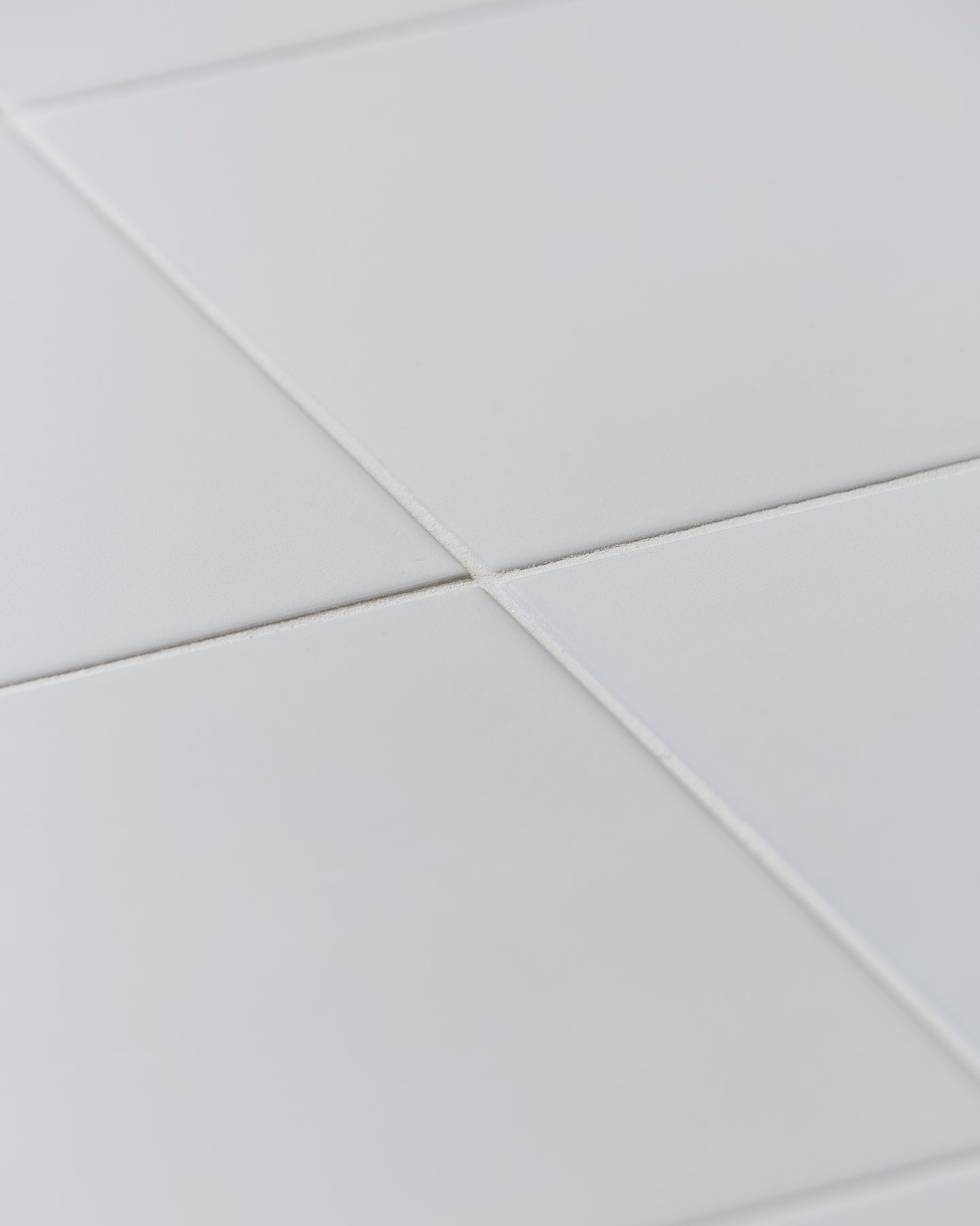 Sanderson - Plain Orchid White Porcelain
