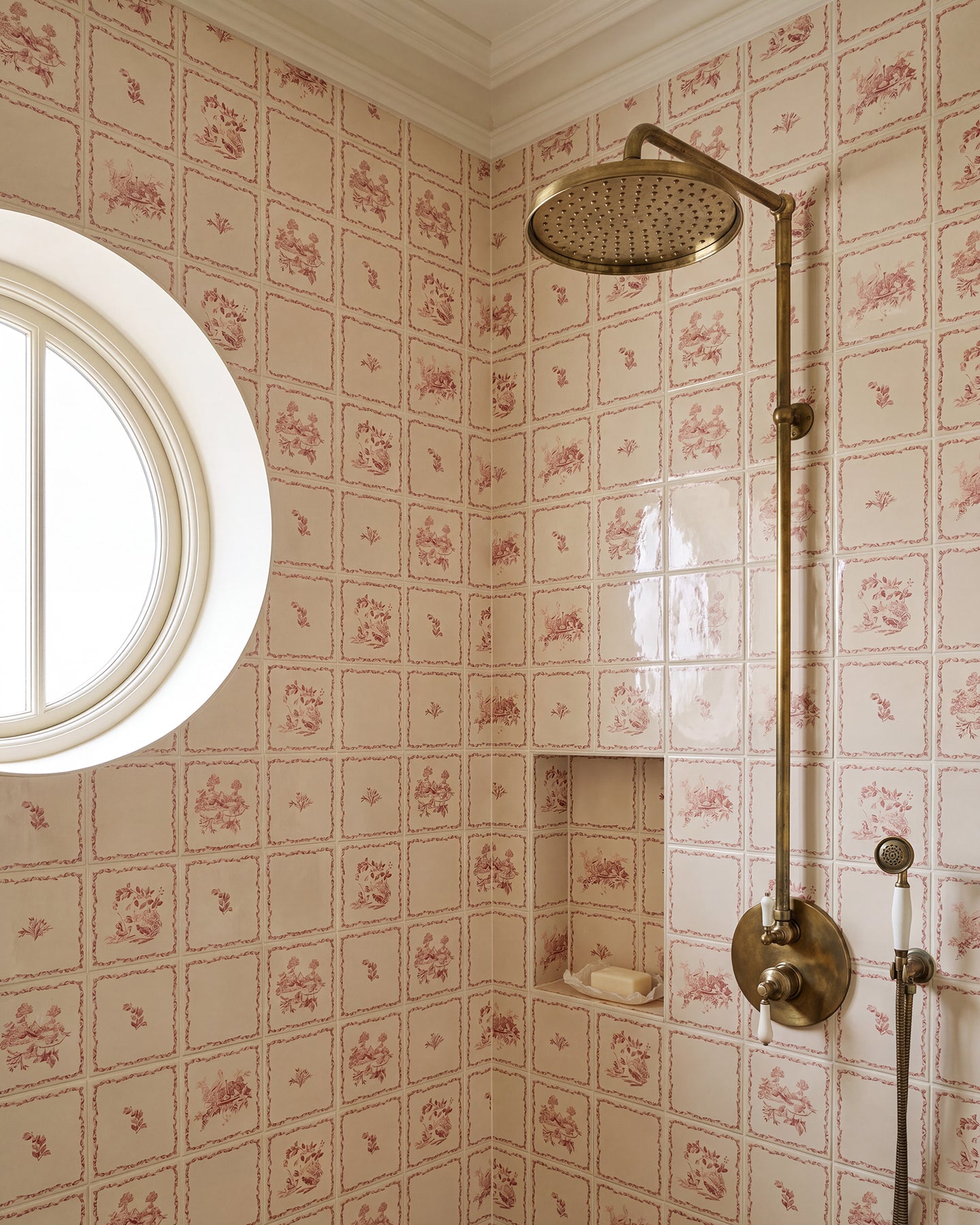 STUDIO Sanderson - Aesop's Fables Madder Decor