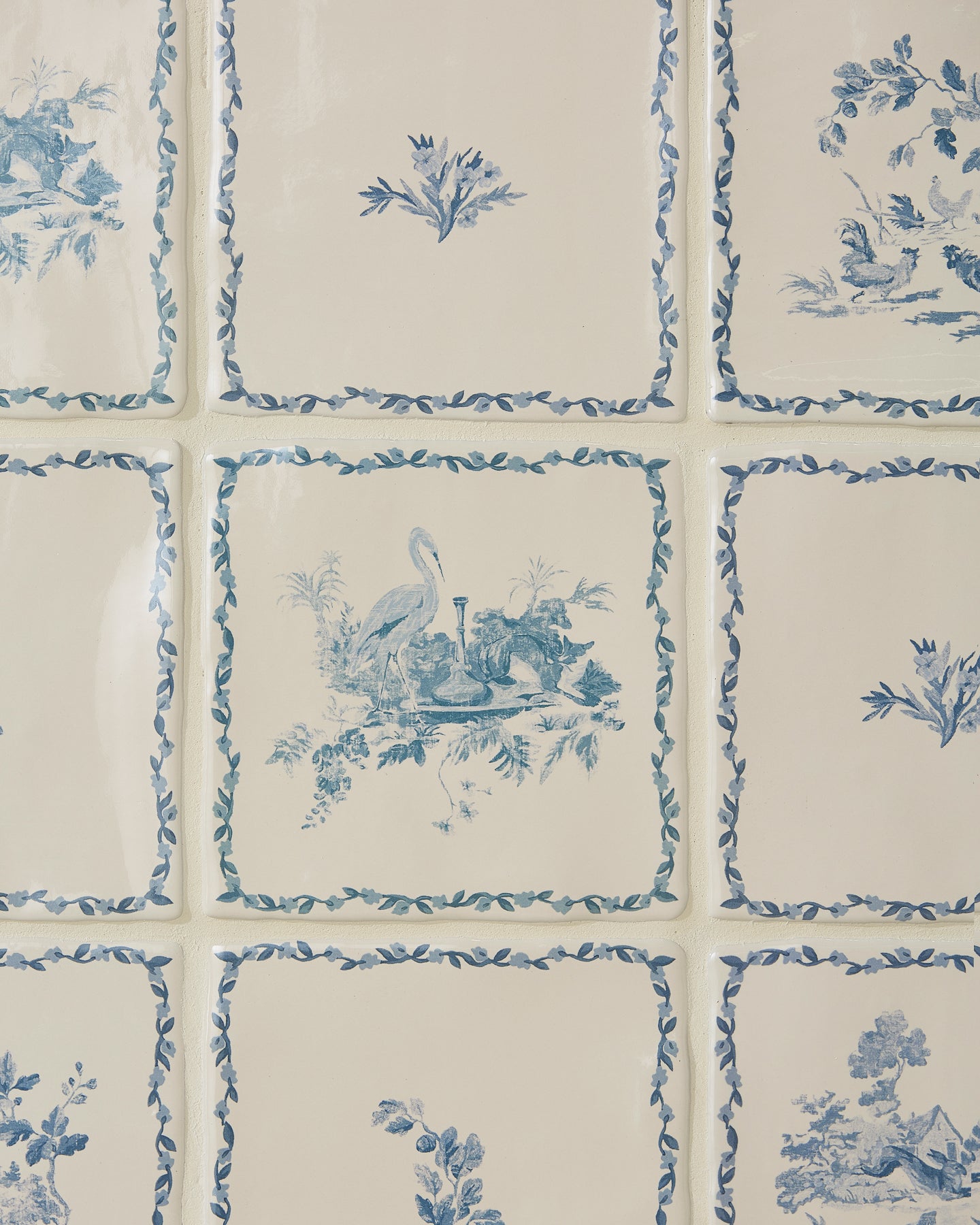 STUDIO Sanderson - Aesop's Fables Pottery Blue Decor