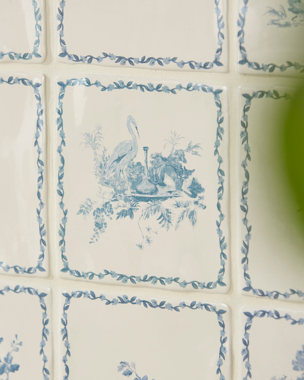 STUDIO Sanderson - Aesop's Fables Pottery Blue Decor