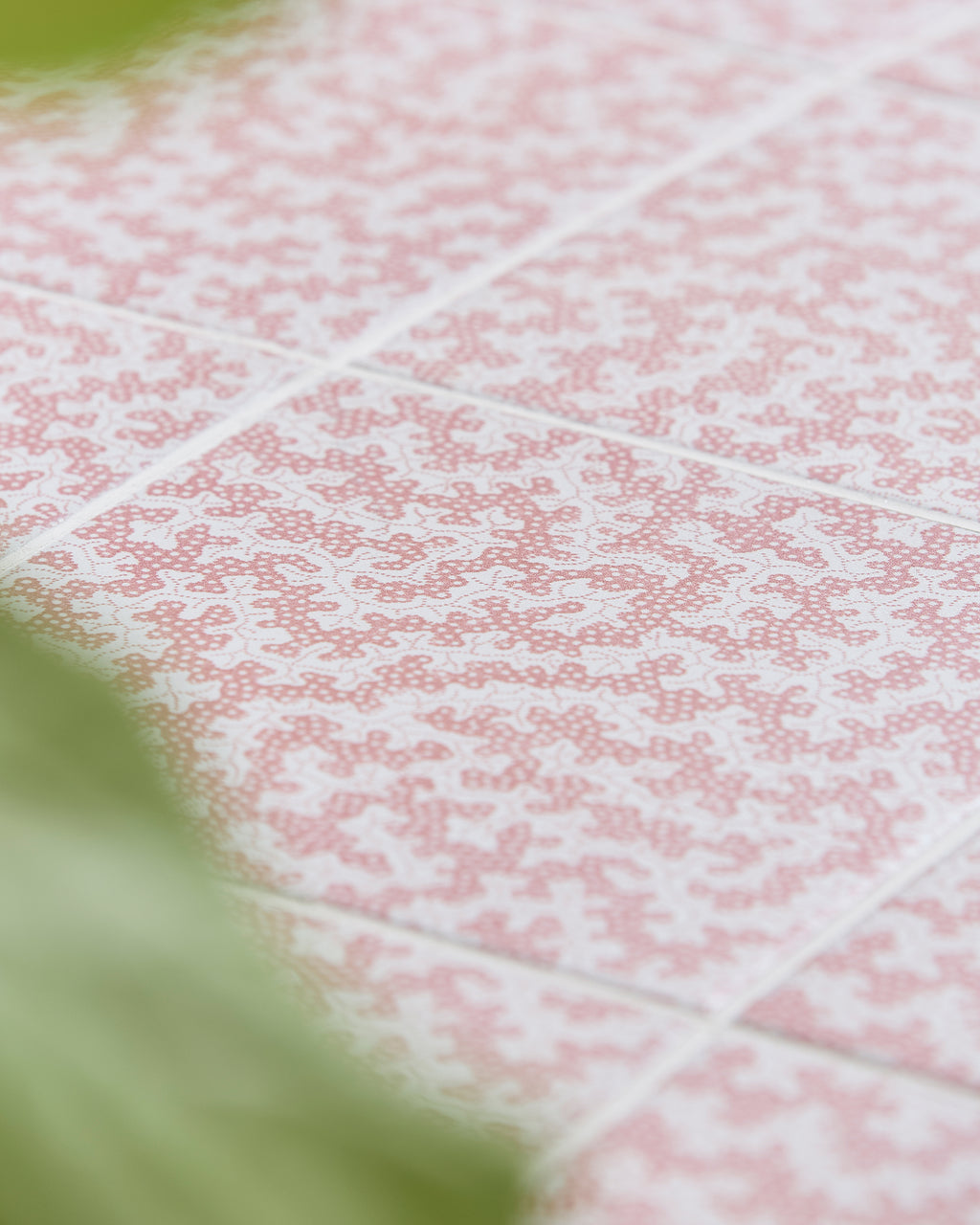 Sanderson - Truffle Madder Porcelain Pattern