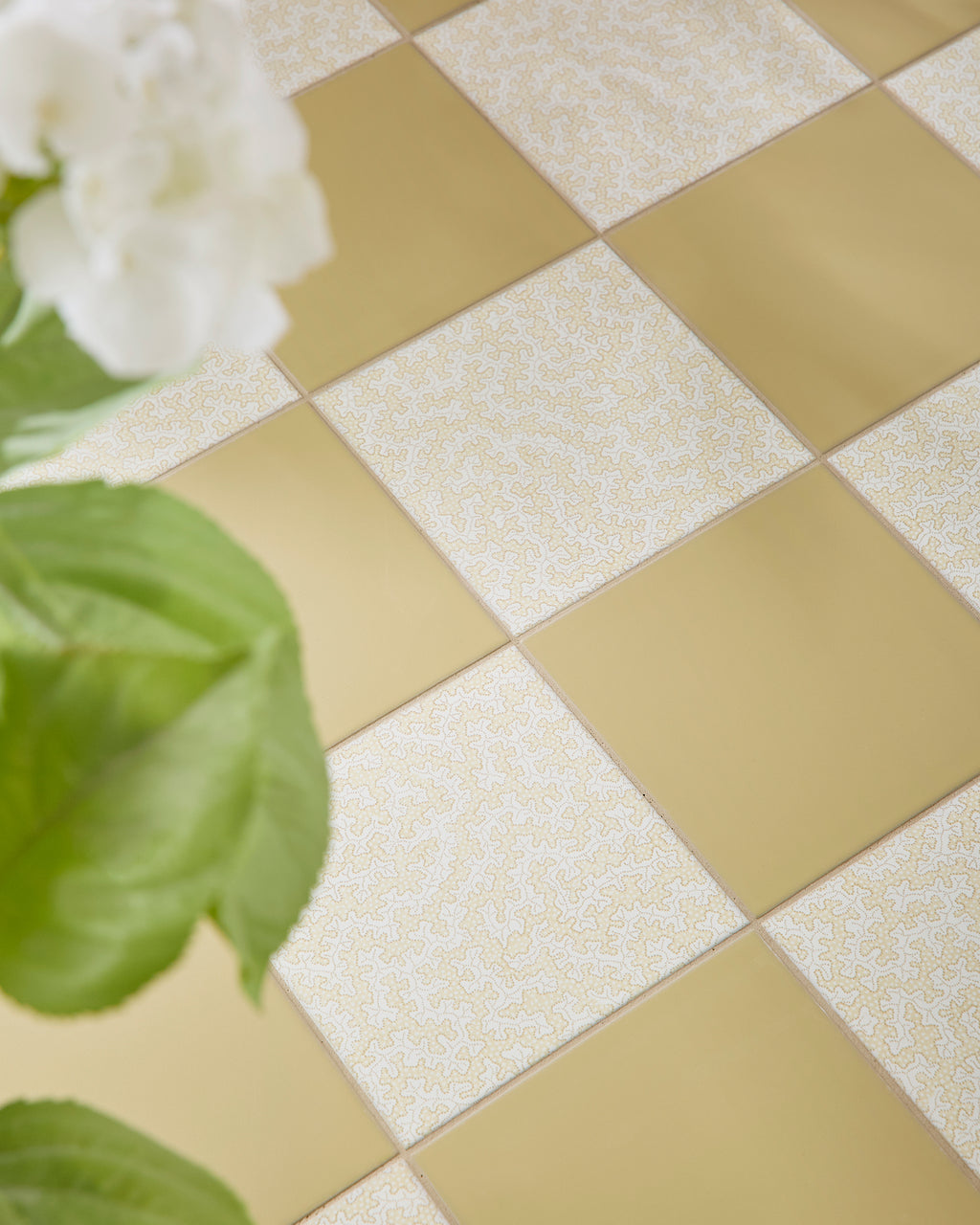 Sanderson - Plain Ochre Porcelain