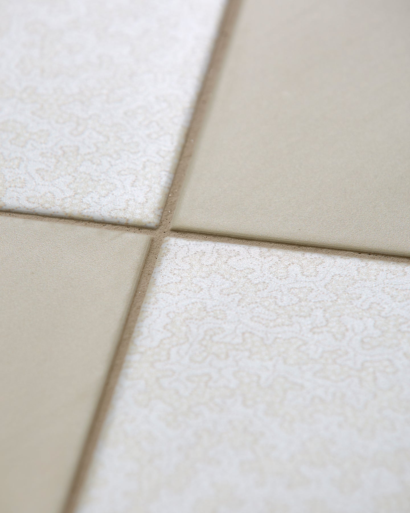 Sanderson - Plain Ochre Porcelain