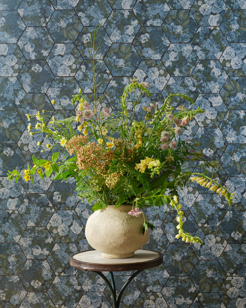 Sanderson - Very Rose & Peony Pottery Blue Porcelain