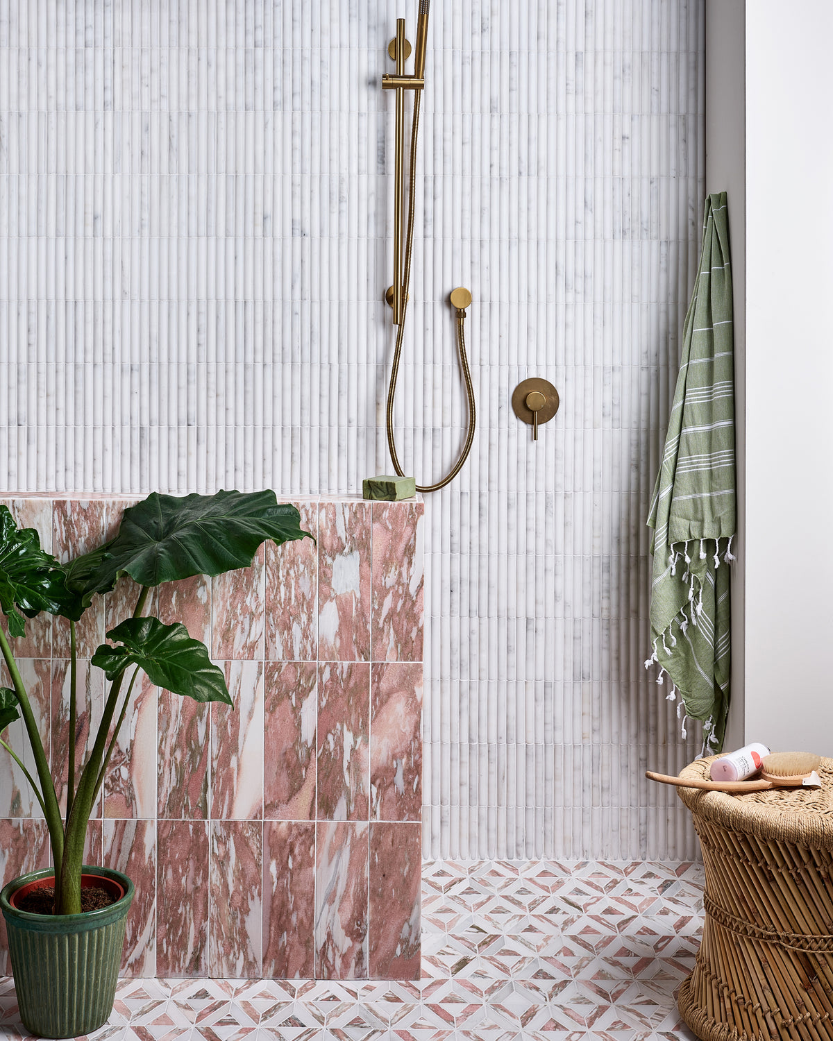 ||east-java-flamingo-marble-temple-mosaic east-java-flamingo-marble-honed-brick