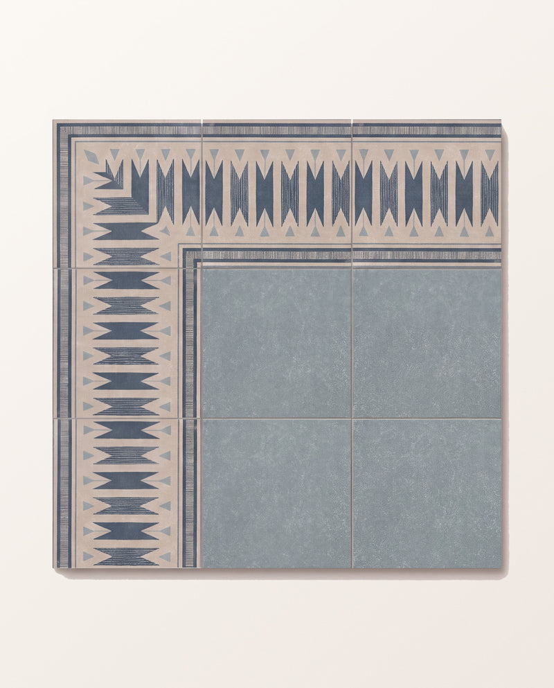 Aventuras Blue Field Porcelain