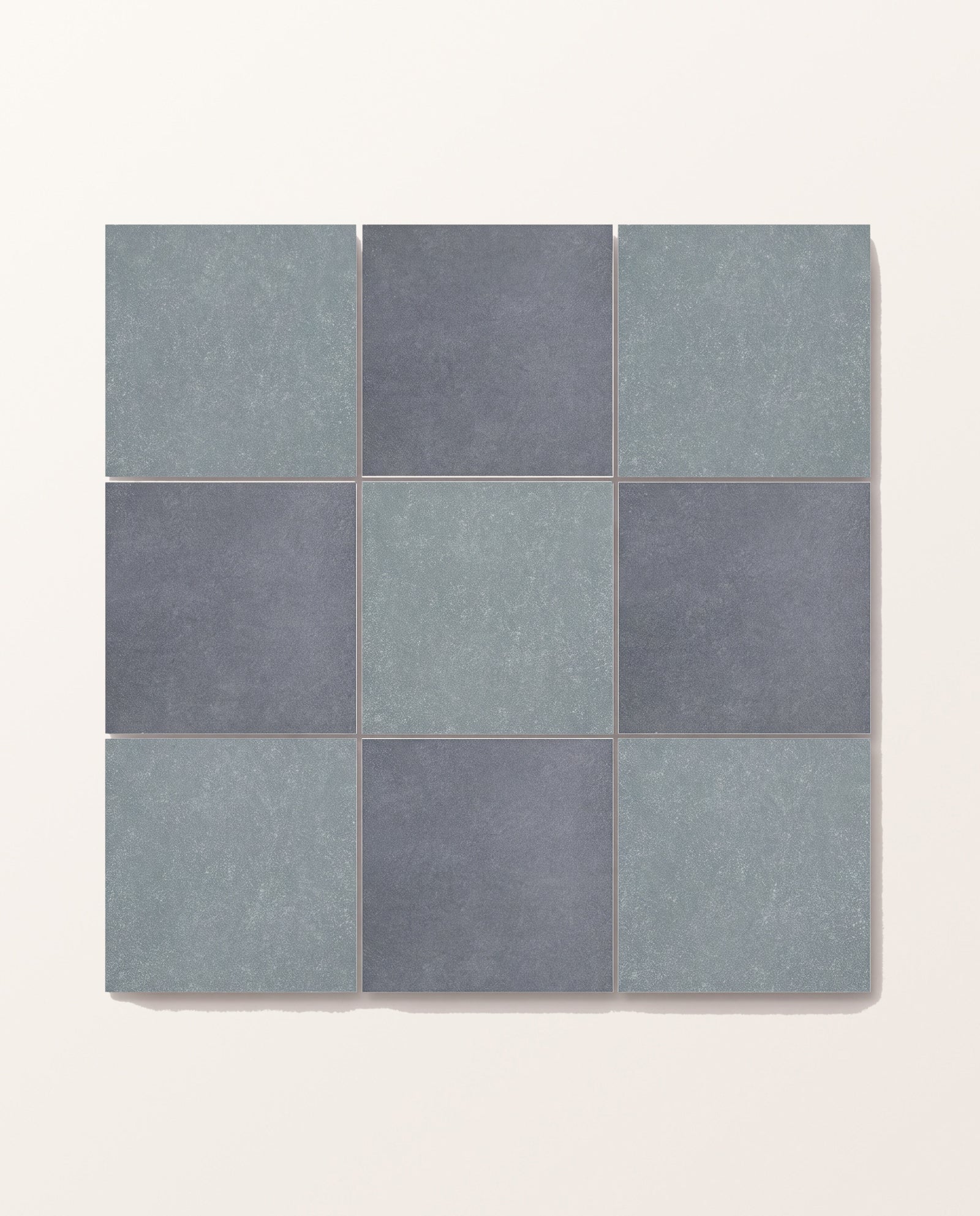 Aventuras Navy Field Porcelain