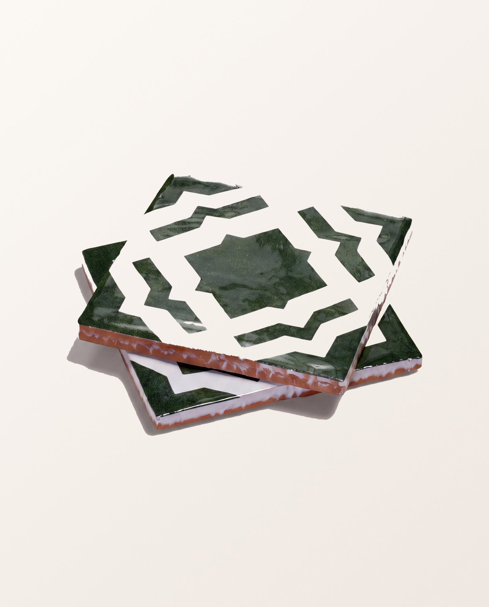 STUDIO Cassius Dark Green Ceramic