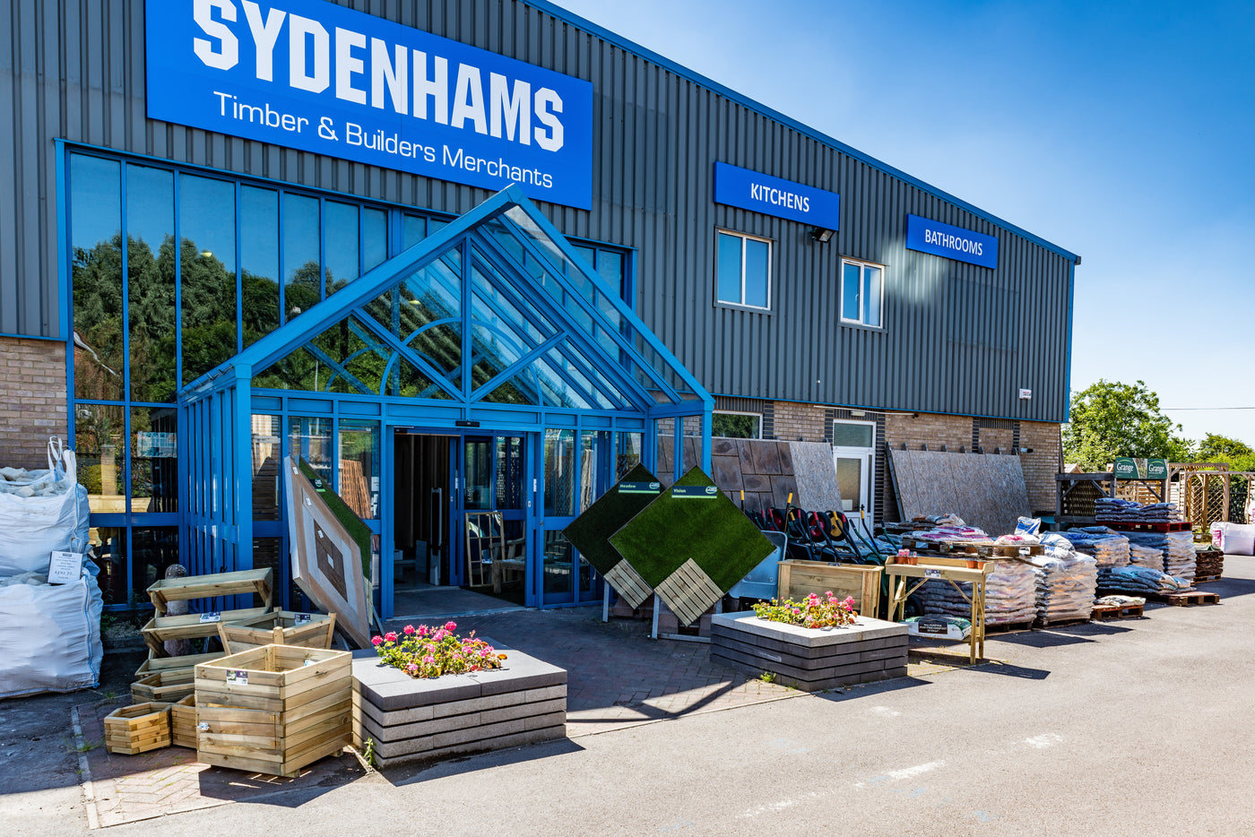 Sydenhams Builders Merchants Warminster gallery 1