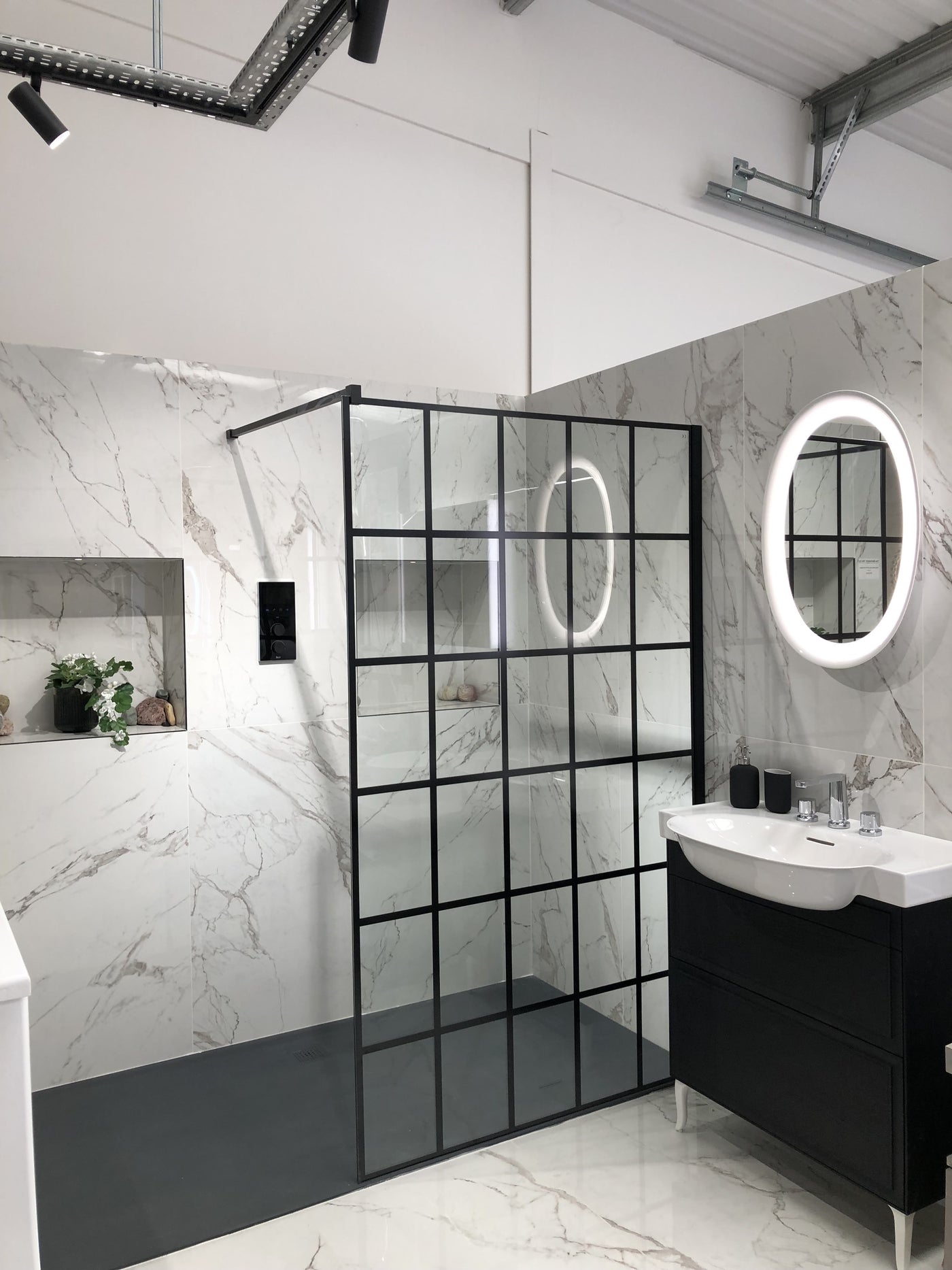 The Berkshire Tile Co. Limited gallery 1