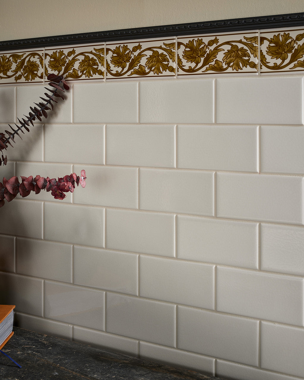 Victorian Style™ Wall Ceramic Cotton White Metro