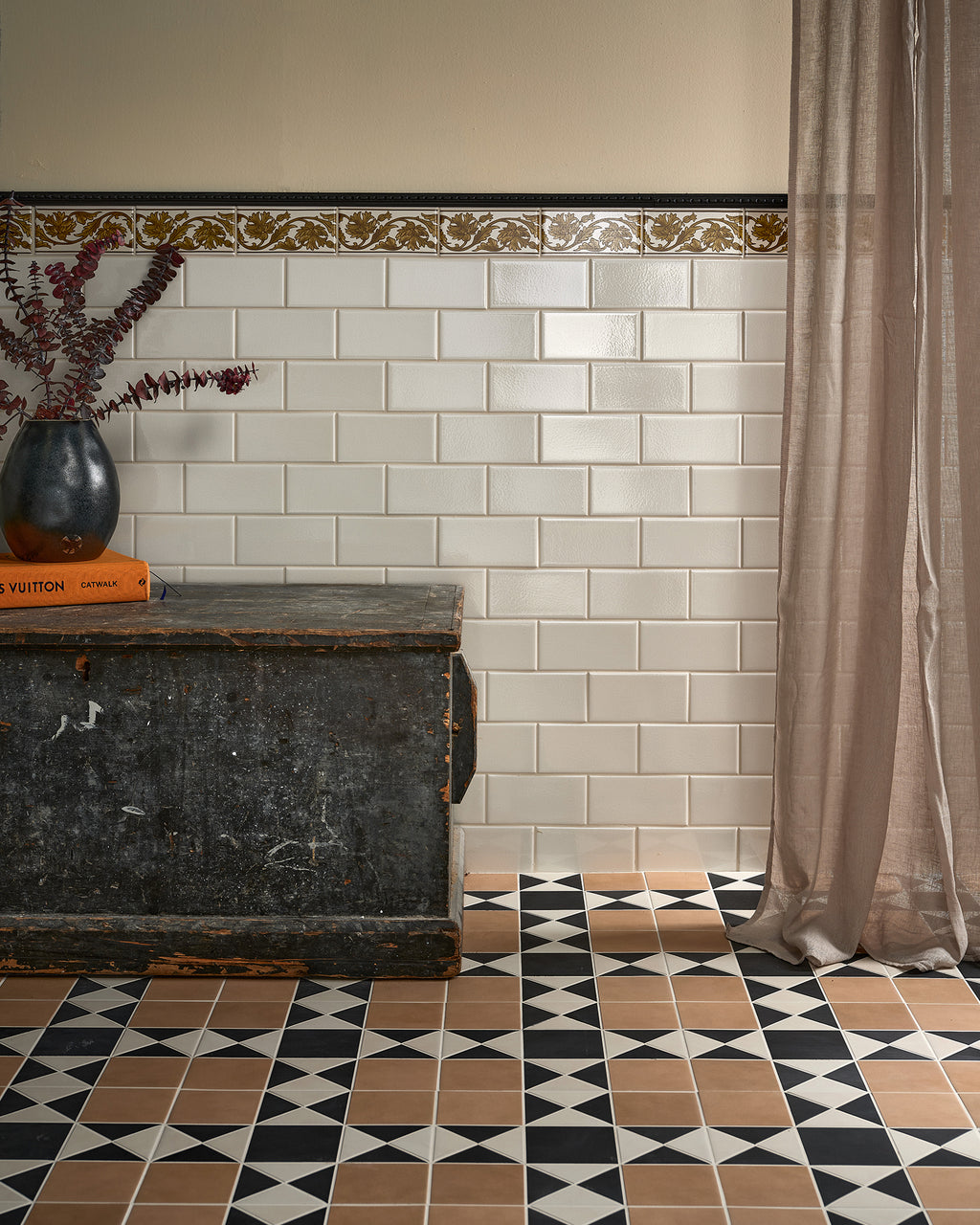 Victorian Style™ Wall Ceramic Cotton White Metro