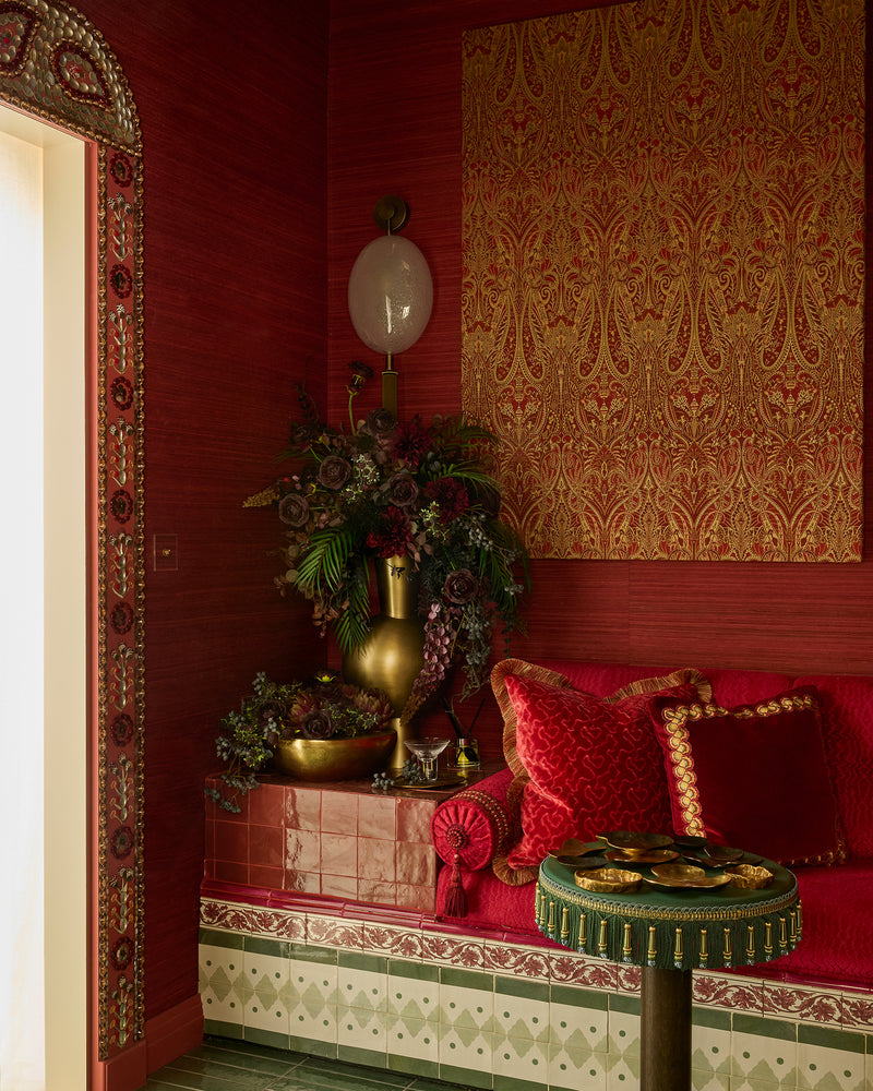 Victorian Style™ Wall Ceramic Decor Carnation Border Rose|Photography: James McDonald|marlborough-porcelain-parquet-forest-green-gloss, minaret-green-dot-ceramic, jamboree-handpainted-ceramic-raspberry-beading, maroc-ceramic-bordeaux