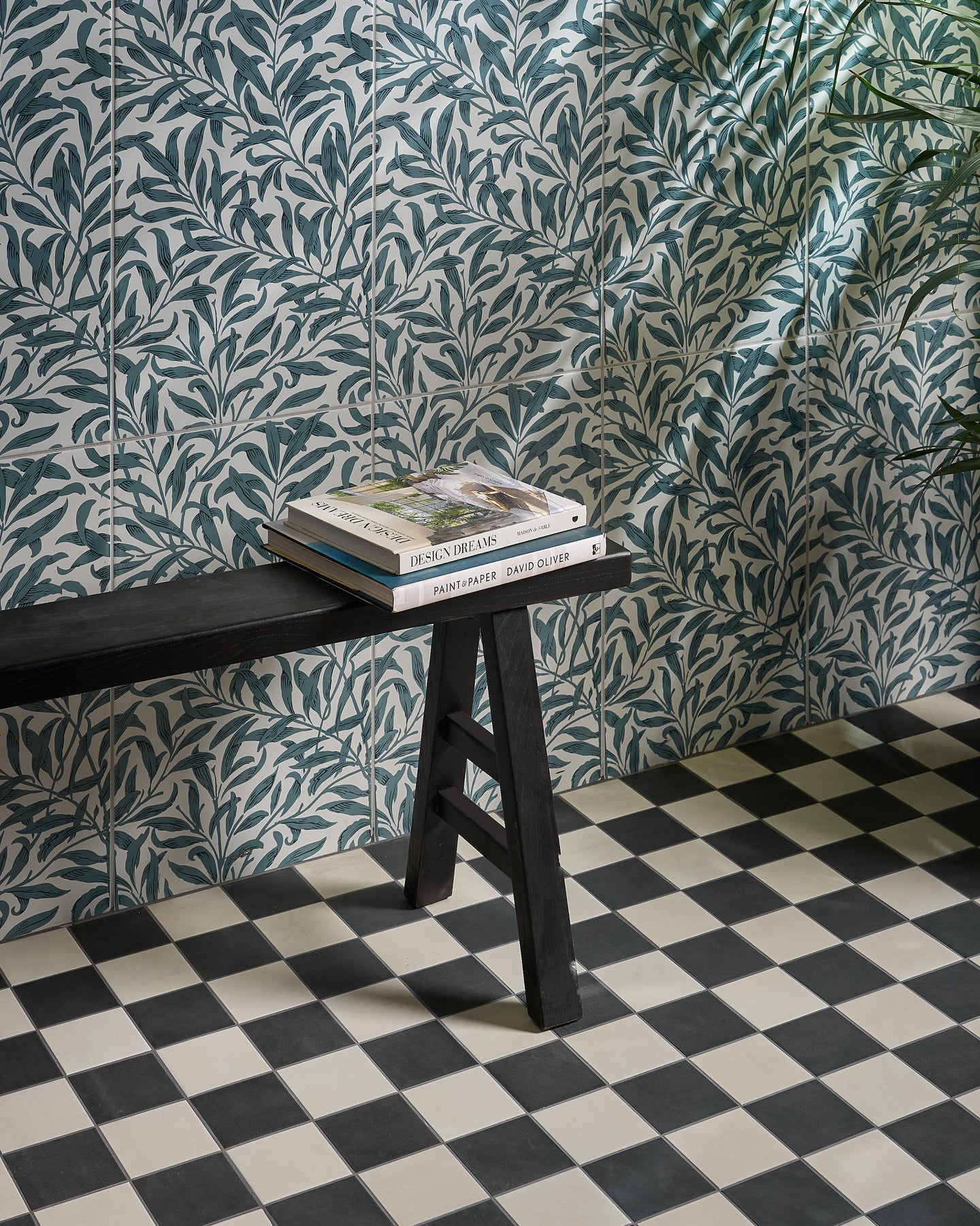 Victorian Style™ Porcelain Chess Mono B