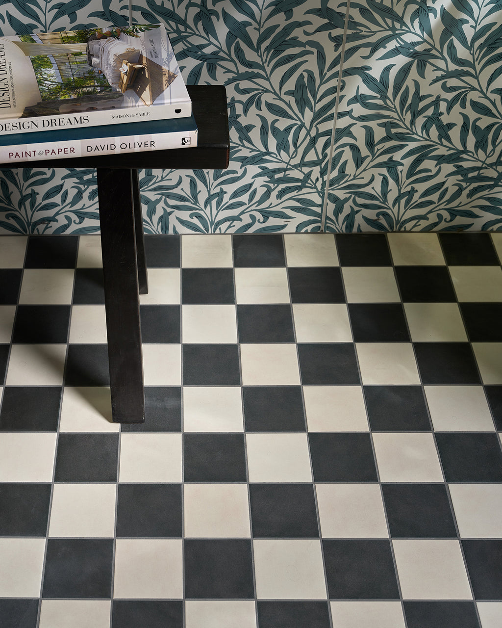 Victorian Style™ Porcelain Chess Mono B