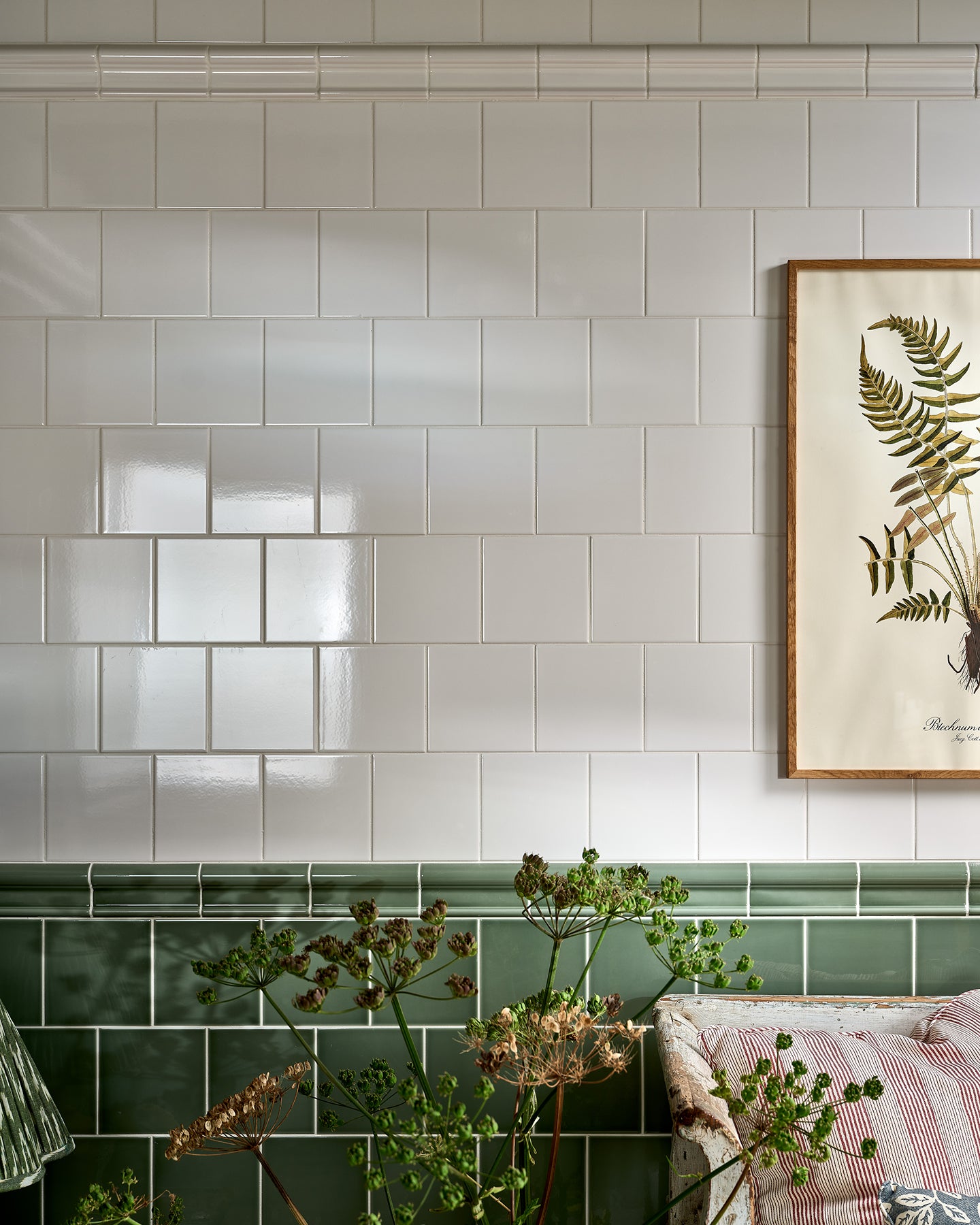 Victorian Style™ Wall Ceramic Cotton White Square