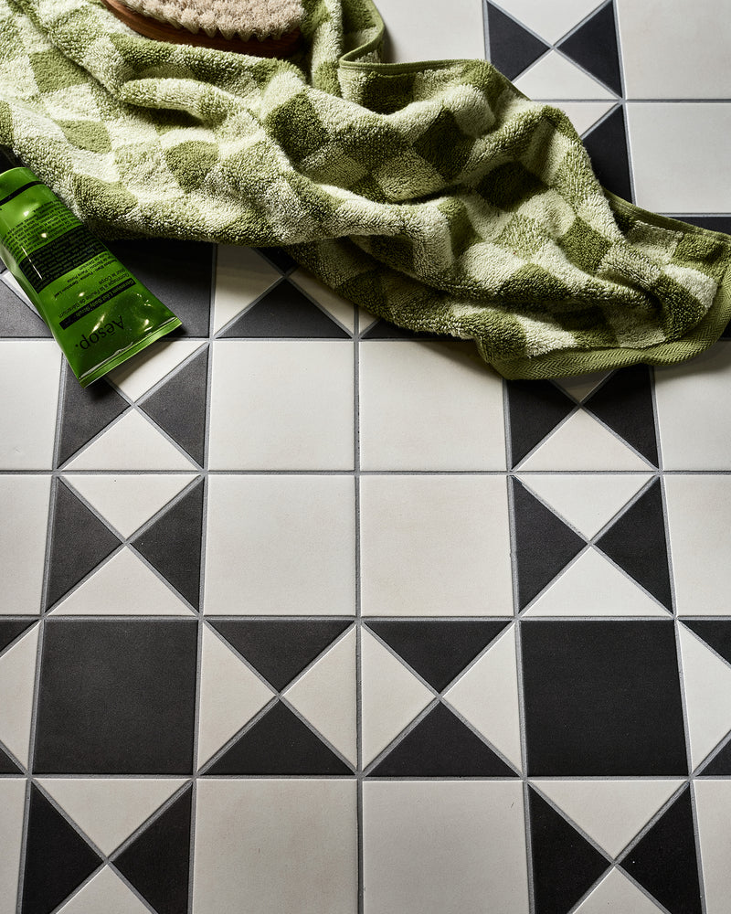 Victorian Style™ Porcelain Finchley Pattern Cotton White