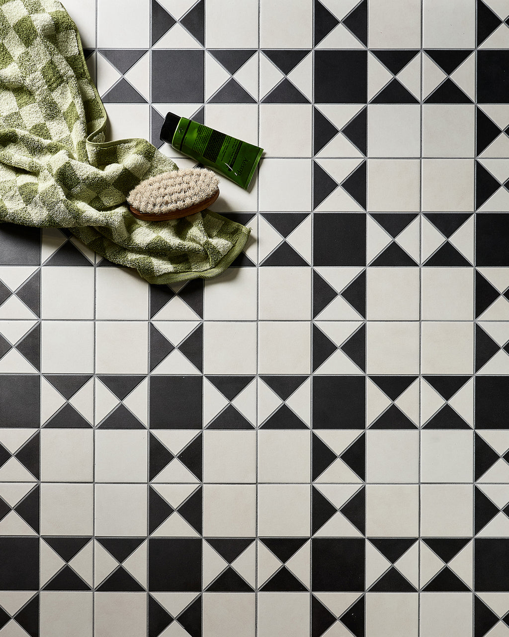 Victorian Style™ Porcelain Finchley Pattern Cotton White