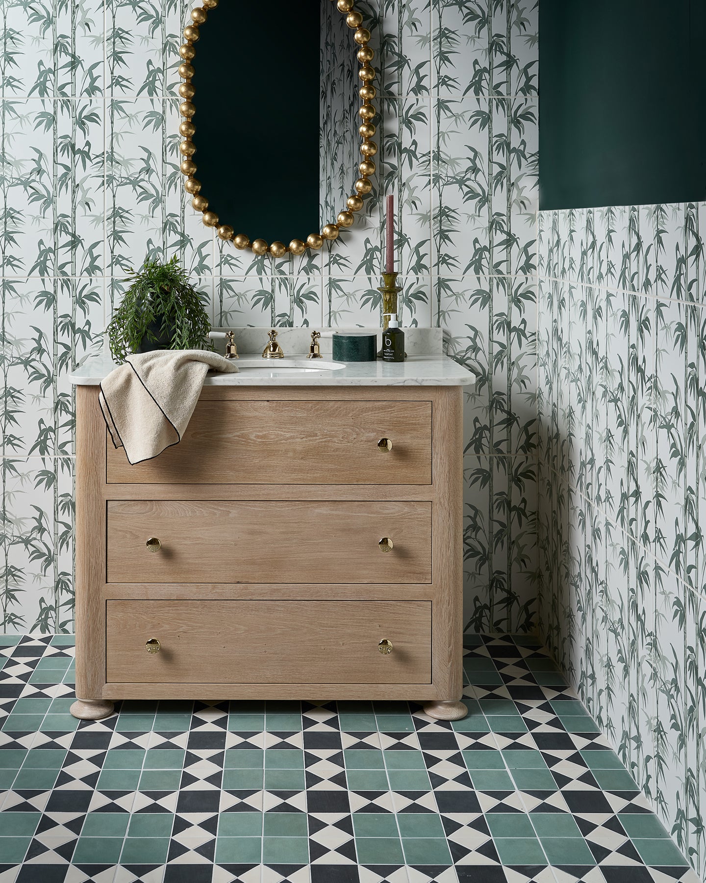 Victorian Style™ Porcelain Finchley Pattern Forest Green
