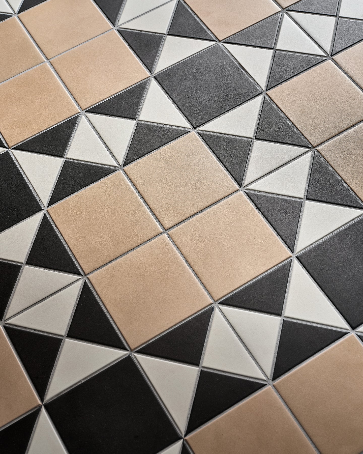 Victorian Style™ Porcelain Finchley Pattern Sandstone