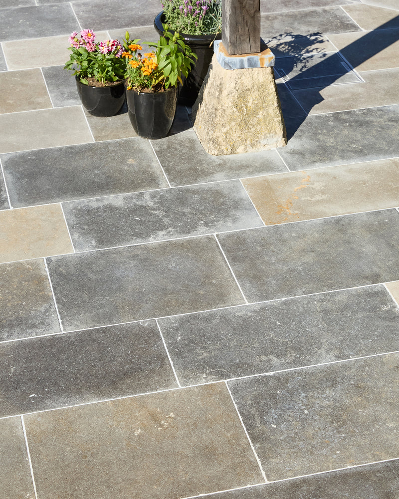 Wareham Limestone Tumbled & Etched Finish
