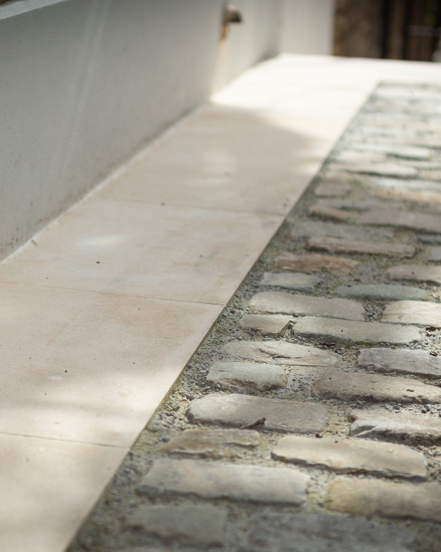 Windsor Sandstone Cobble Reclaimed & Sawn