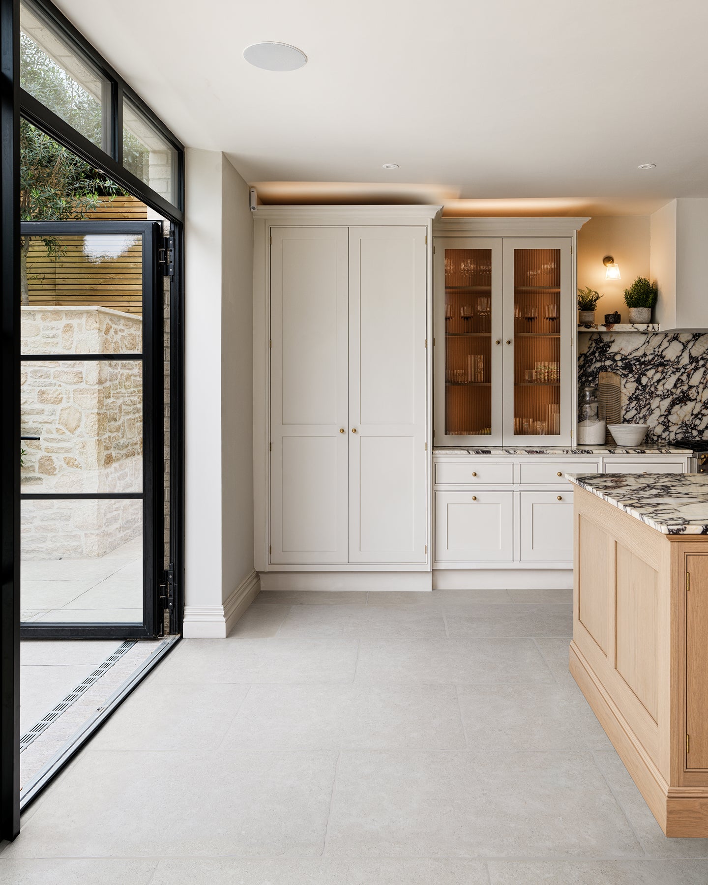 Wychwood Claire Porcelain Matt