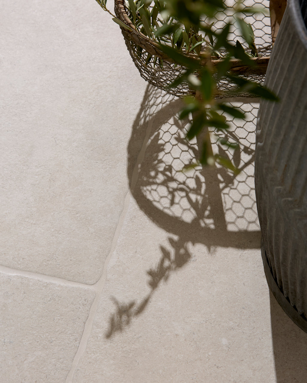 Wychwood Claire Porcelain Paving Textured