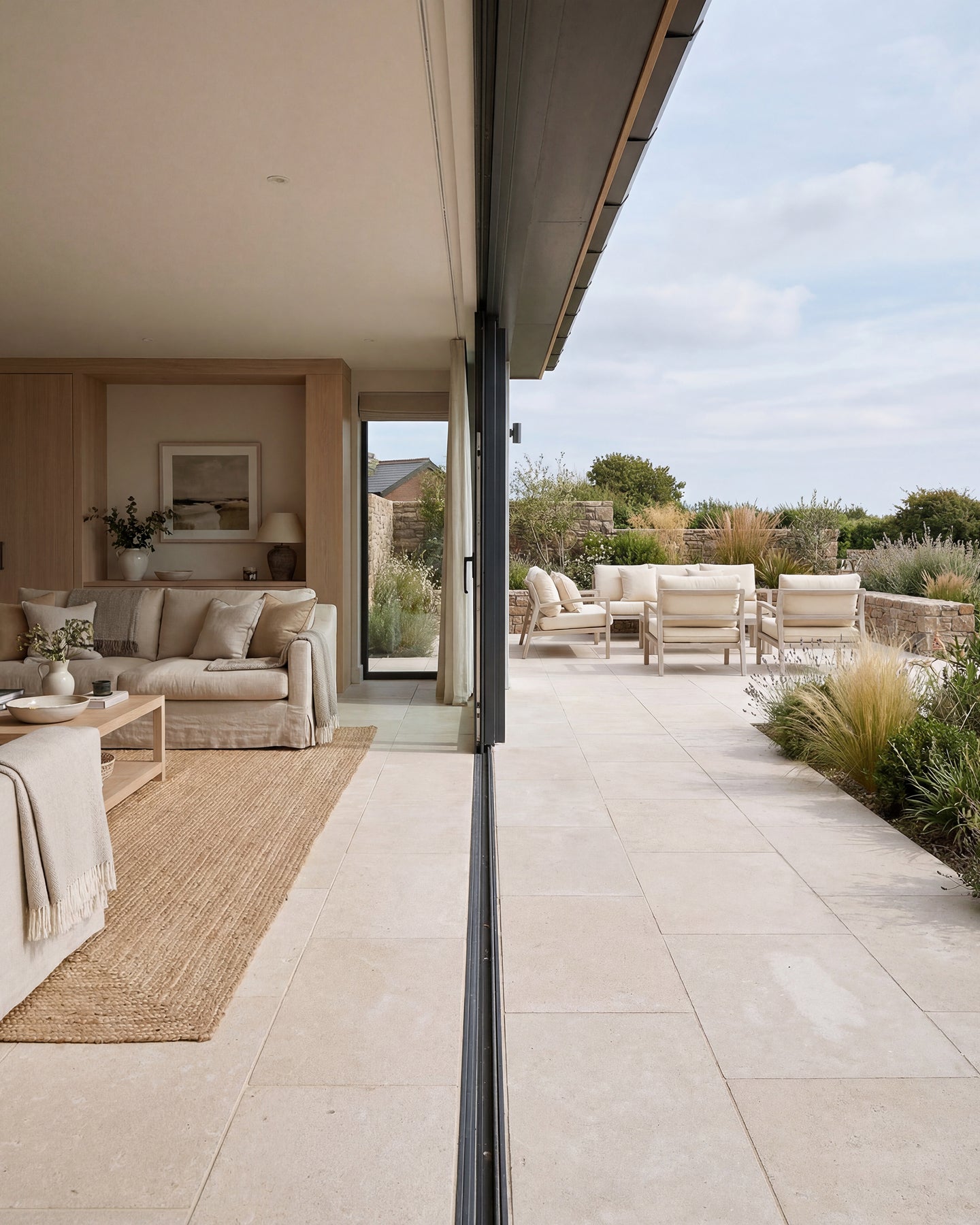 Wychwood Limestone Etched Finish