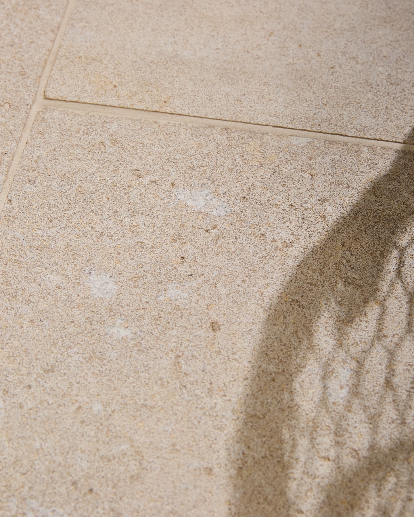 Wychwood Limestone Etched Finish
