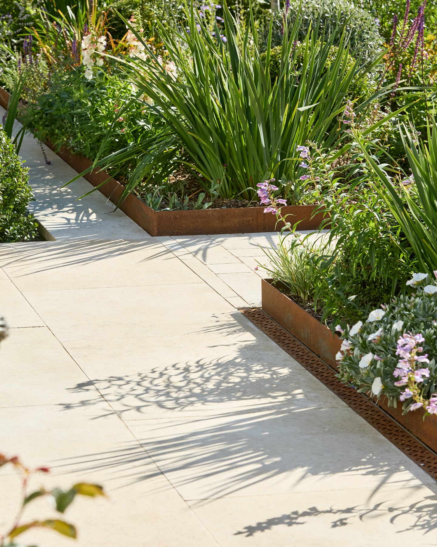 Wychwood Limestone Paving Tumbled & Etched Finish