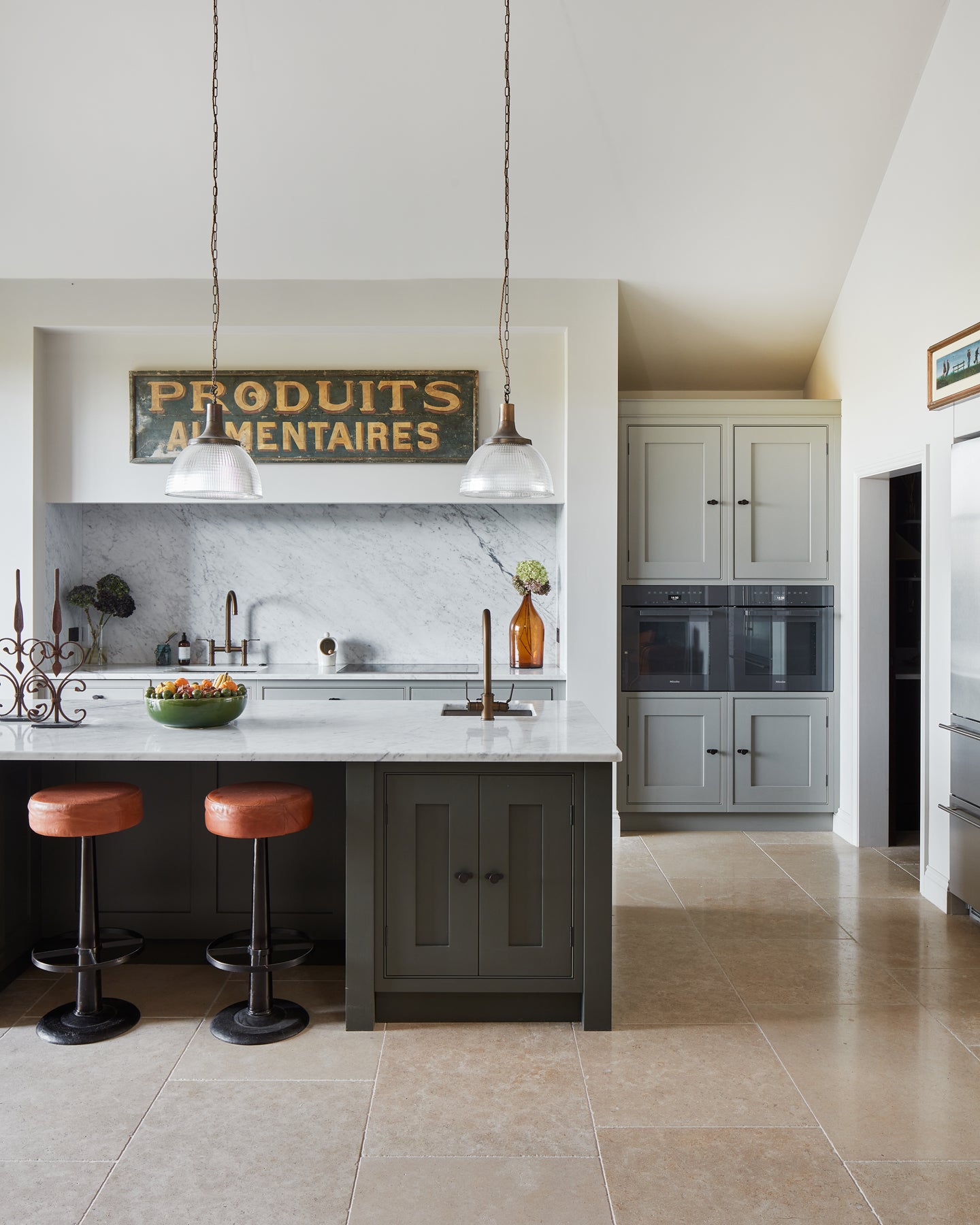 Wychwood Limestone Tumbled Finish