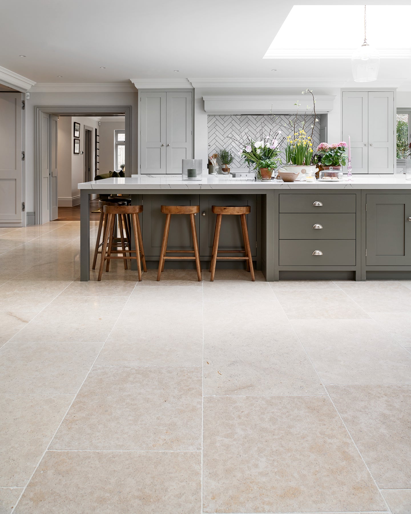 Wychwood Limestone Tumbled Finish