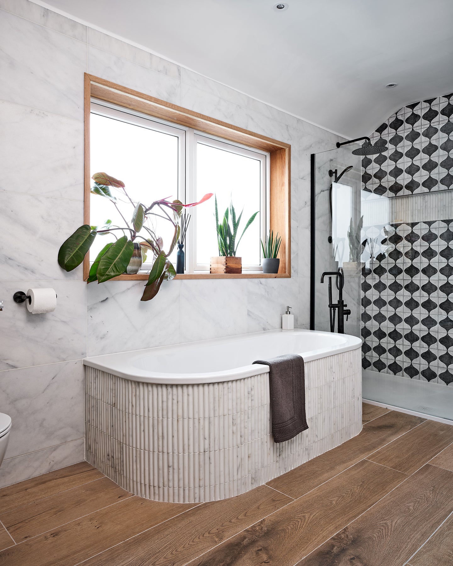 Zen Marble Honed Reed